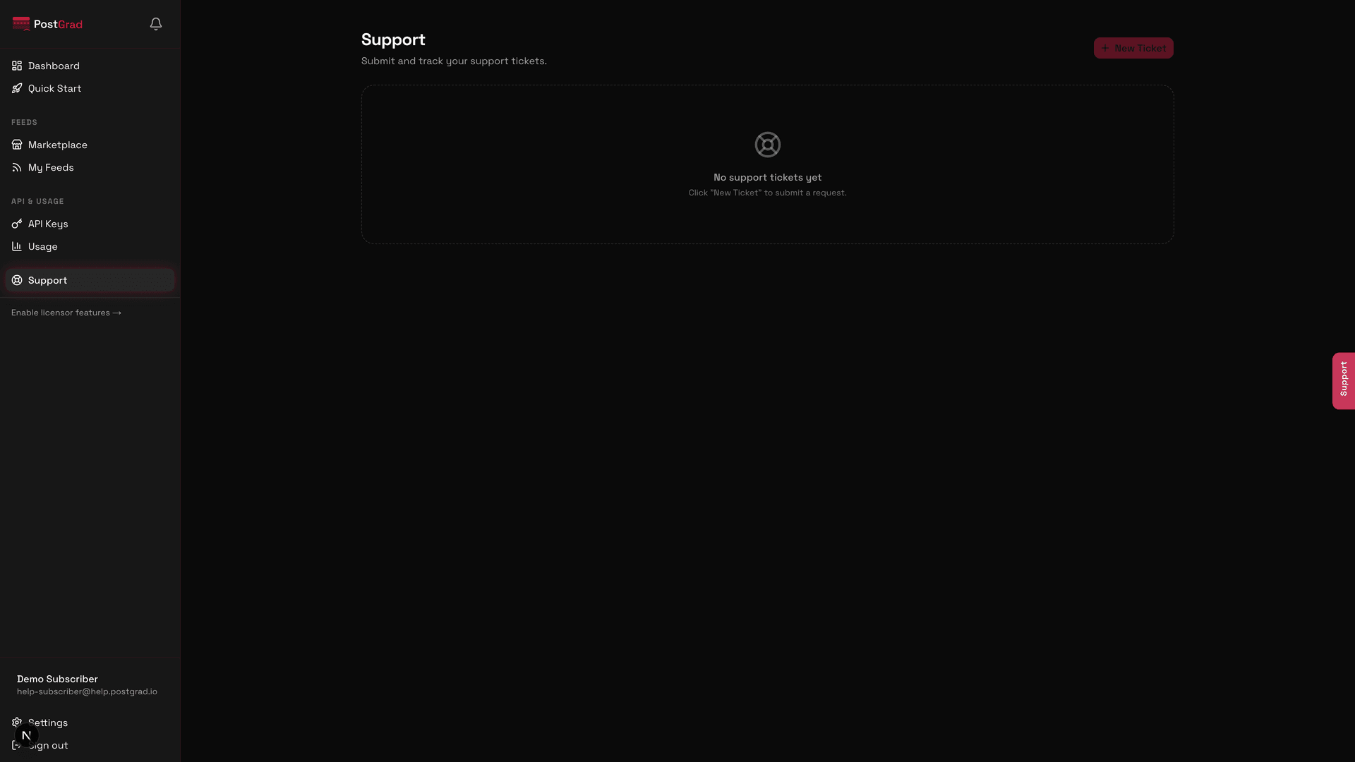 An example 5xx response with a generic INTERNAL_ERROR code and a link to the status page.